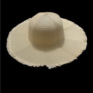 🔥🔥🆕 Frayed Edge Foldable Beige Woven Straw Wide brim Hat